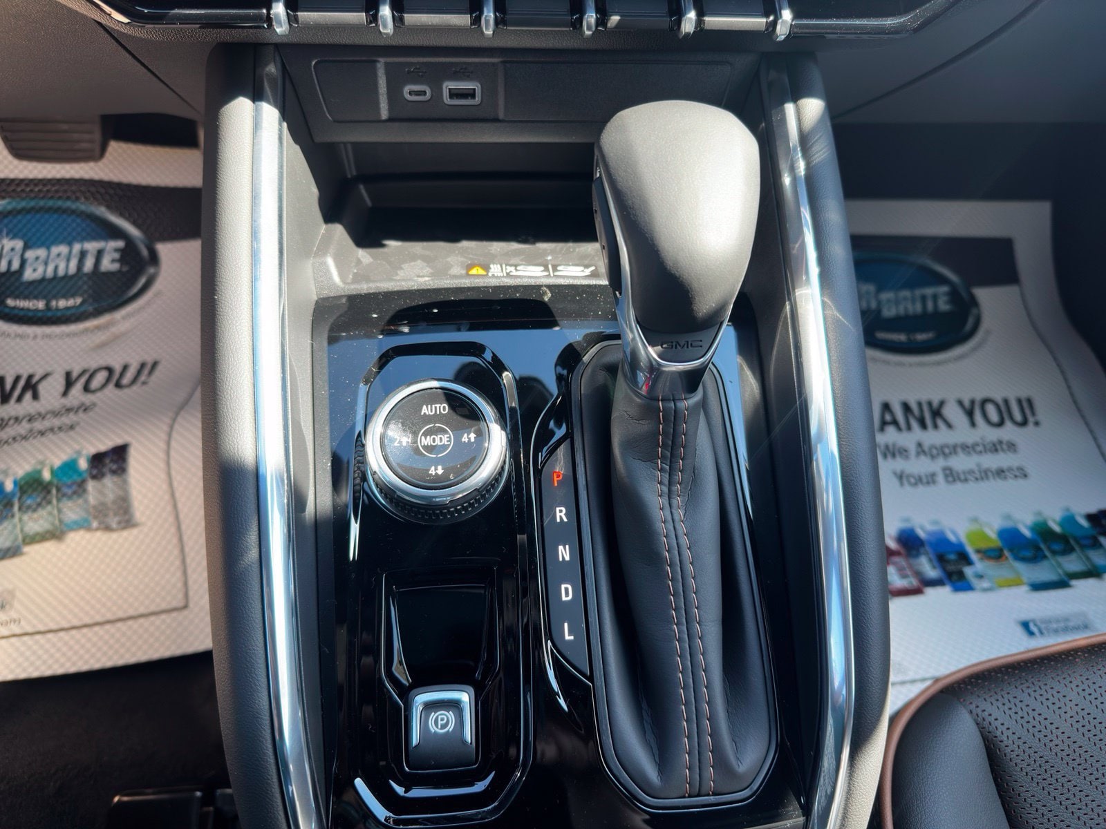 2026 GMC Canyon AT4 - Photo 13