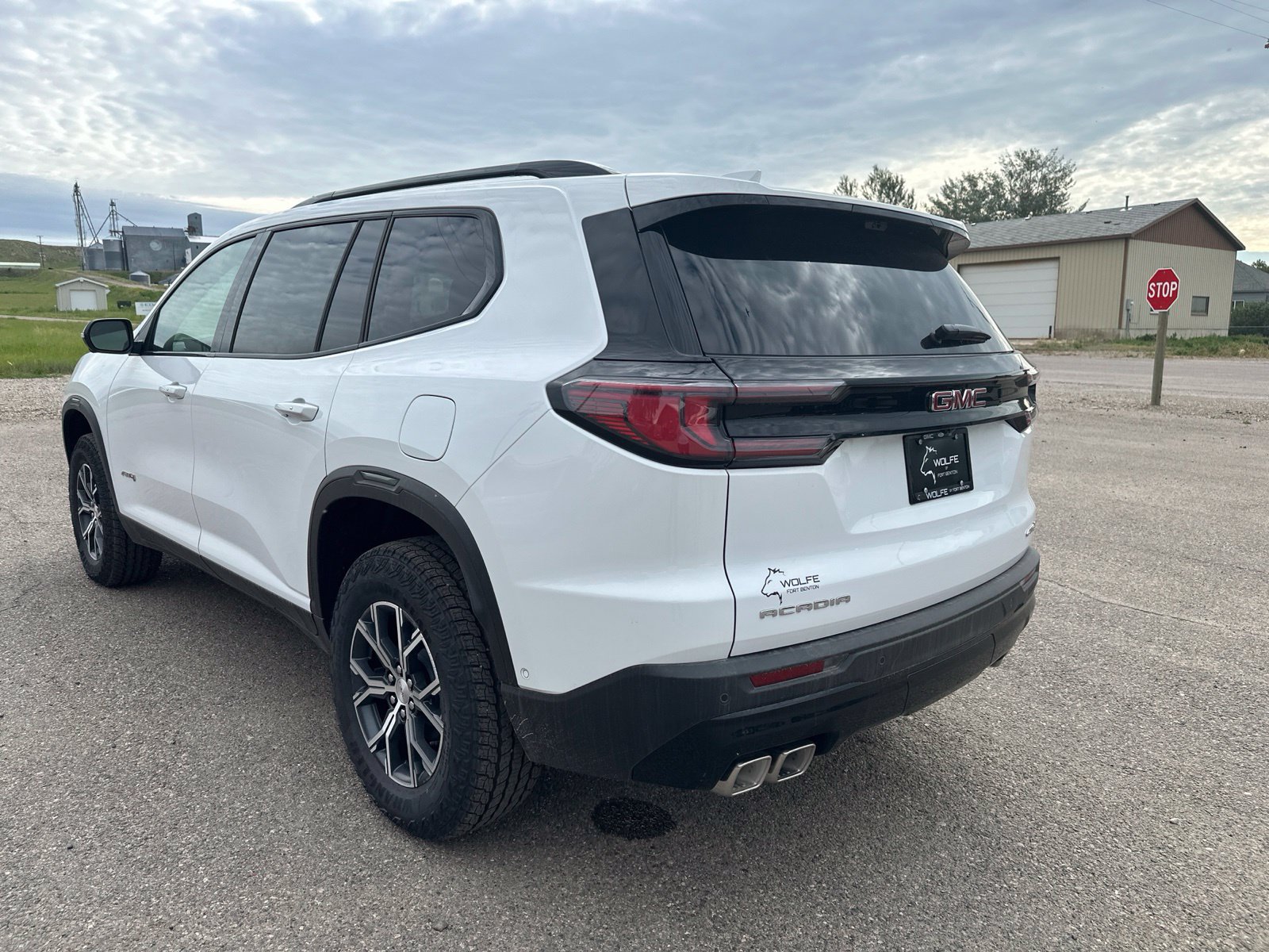 2026 GMC Acadia AT4 - Photo 26