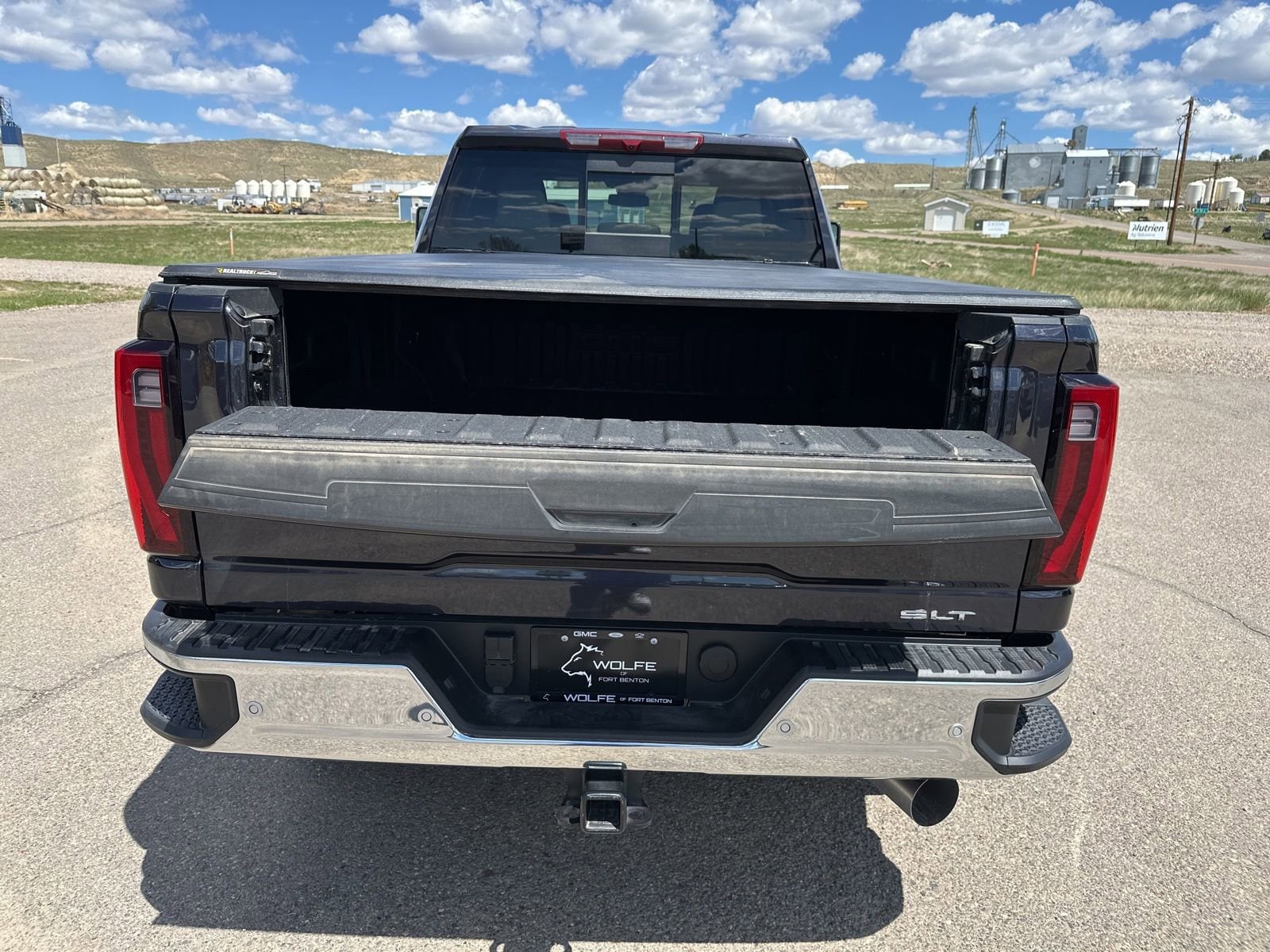 2025 GMC Sierra 3500HD SLT - Photo 25