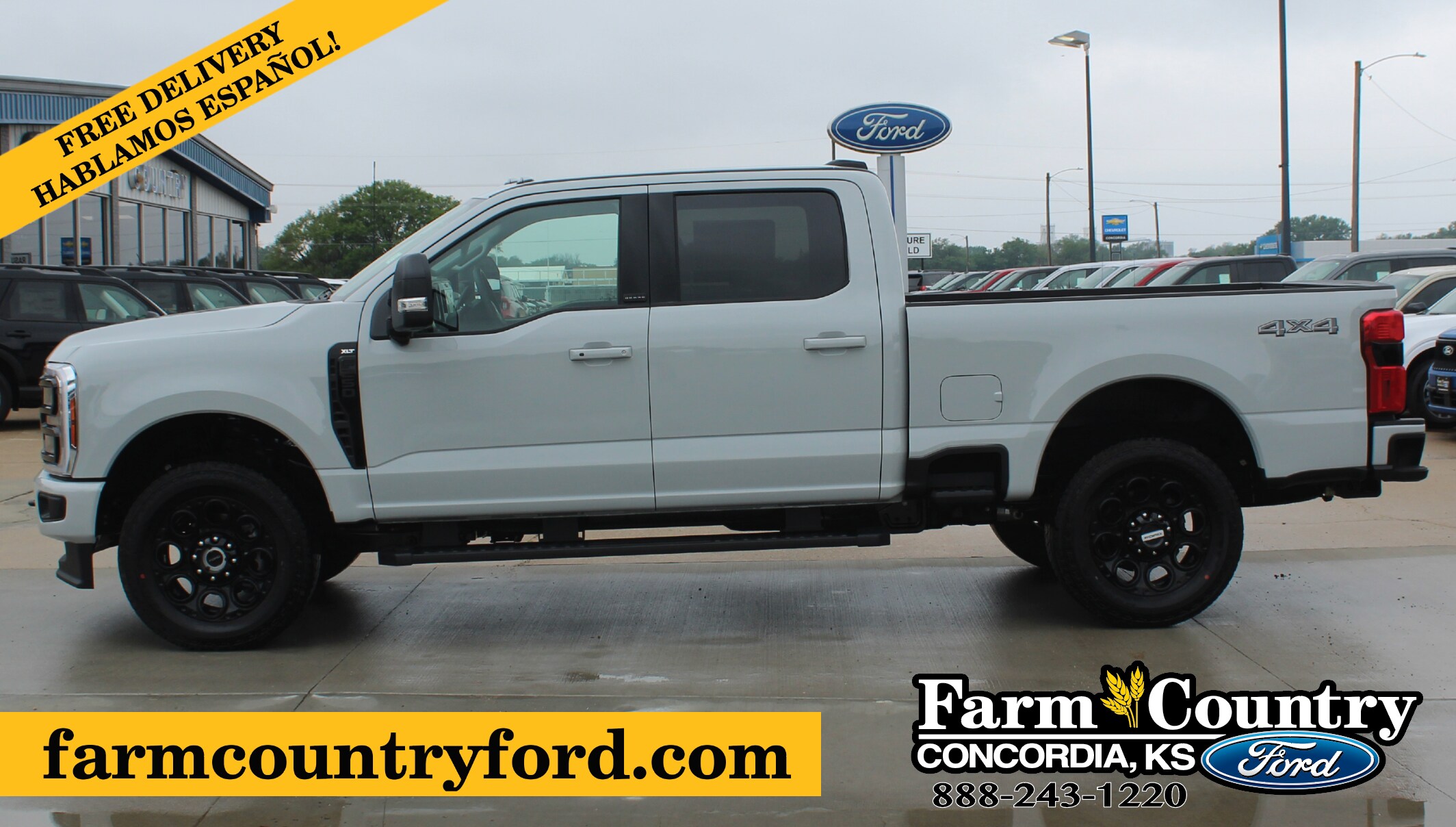 2025 Ford F-250 XLT photo 2