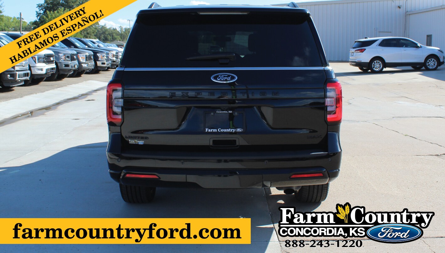 2022 Ford Expedition MAX Limited photo 3