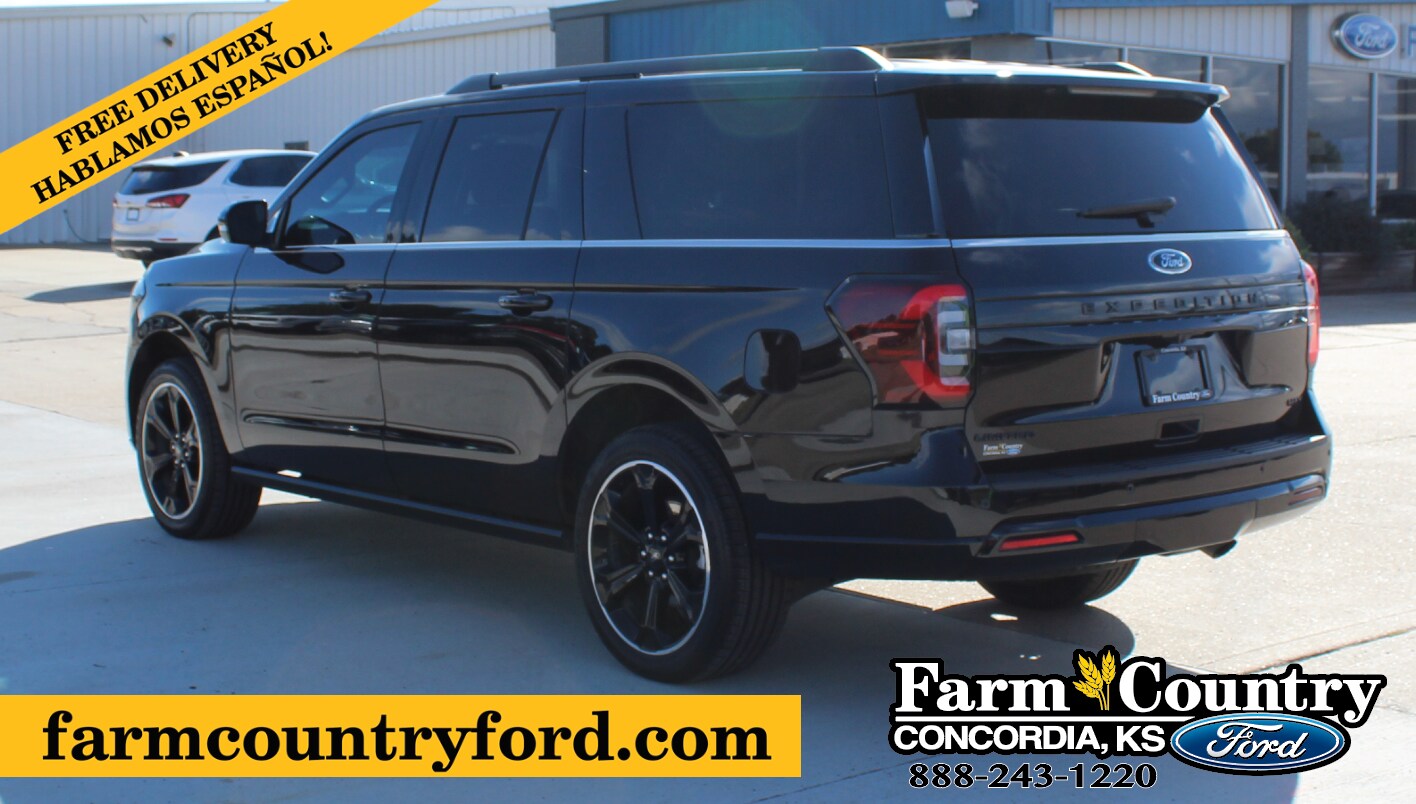 2022 Ford Expedition MAX Limited photo 2