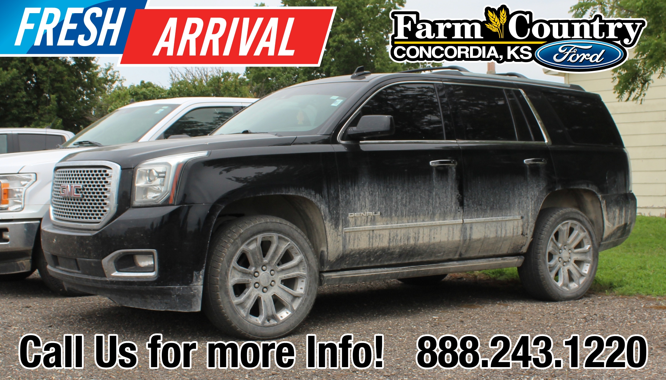 2016 GMC Yukon 4WD Denali's photo