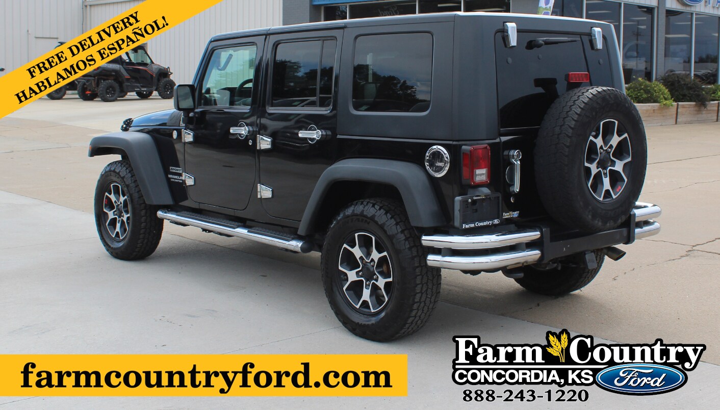 2010 Jeep Wrangler Unlimited Sport photo 3