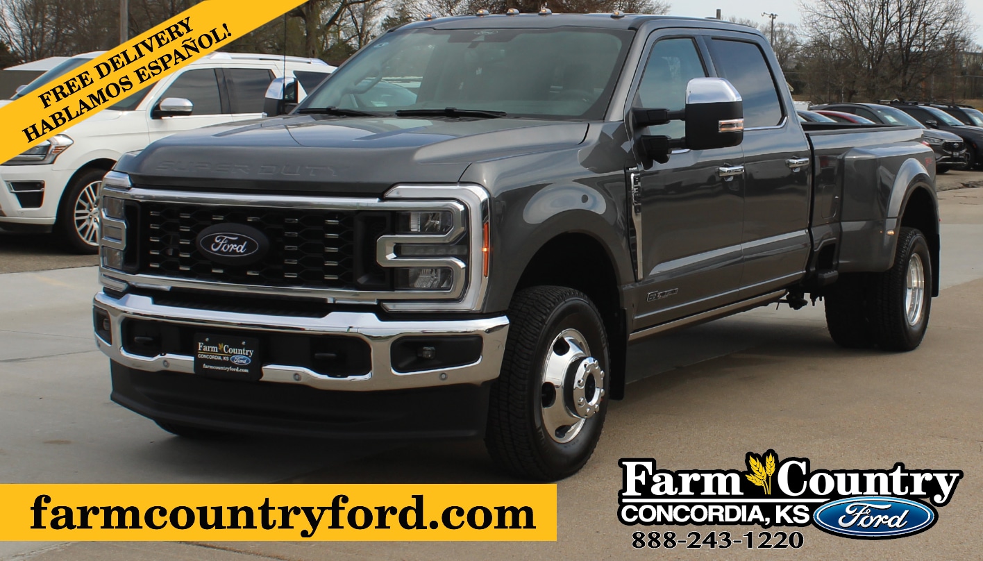 2026 Ford F-350 Lariat 4x4 Crew Cab 8' Box DRW's photo