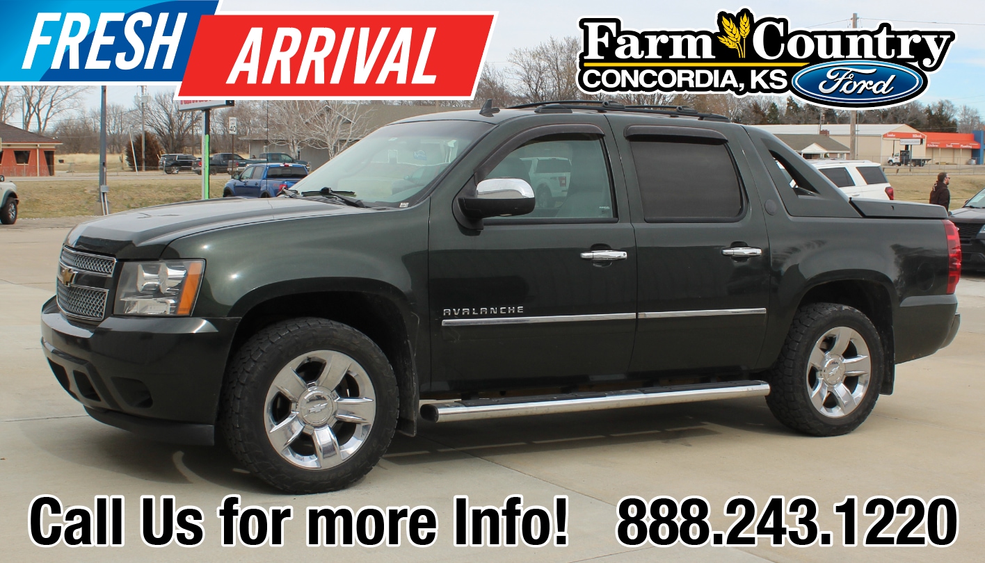 2013 Chevrolet Avalanche LTZ Black Diamond Edition 4WD