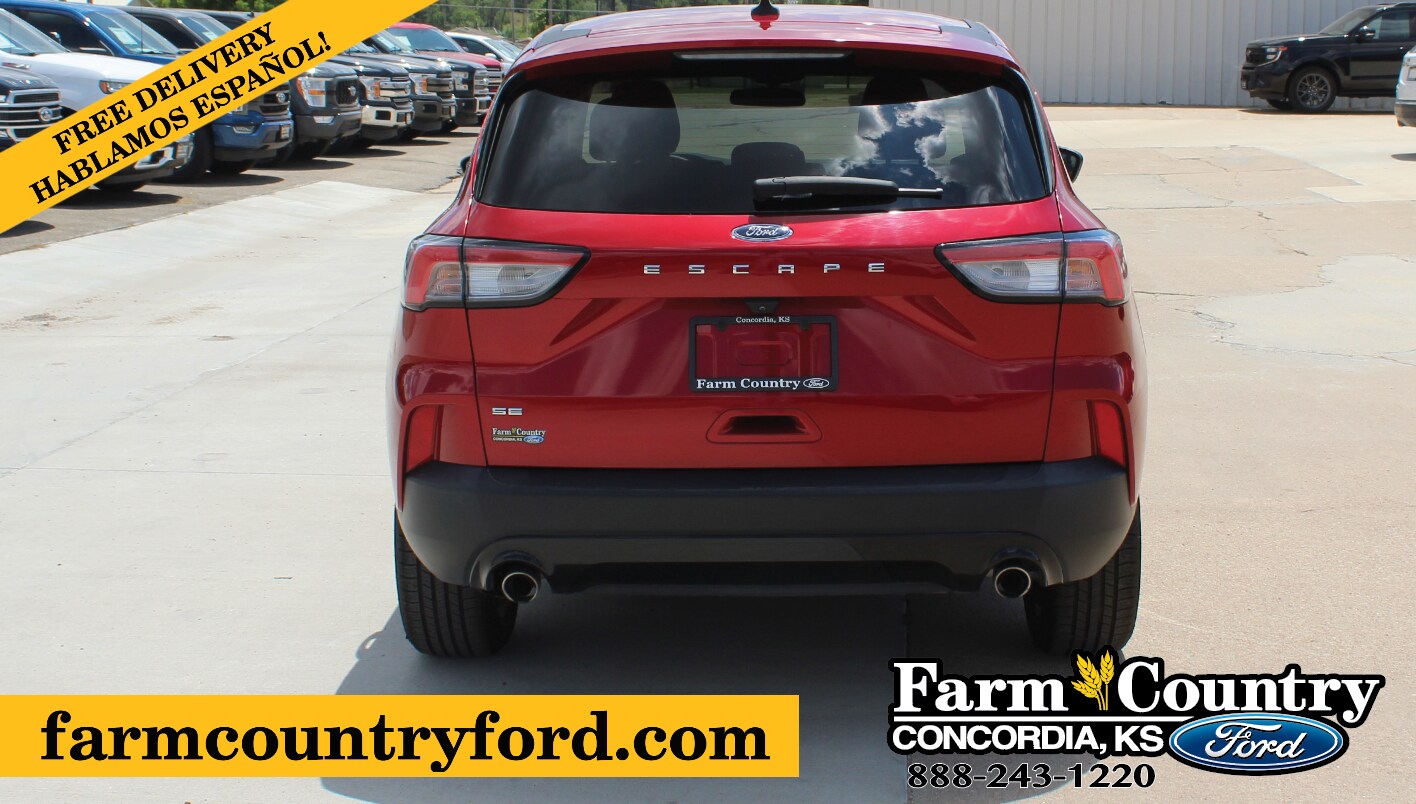 2022 Ford Escape SE photo 4