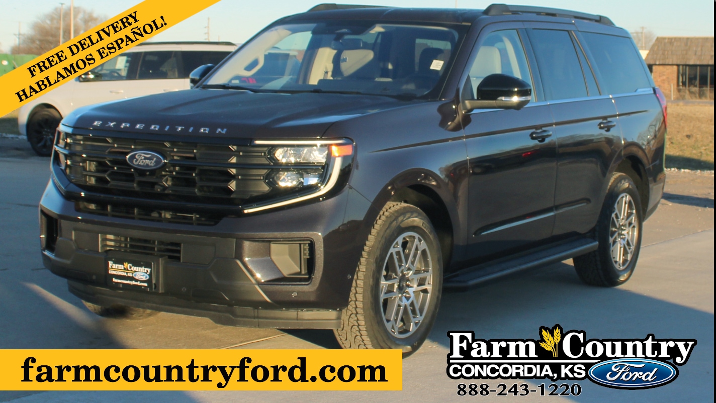 2025 Ford Expedition Active's photo