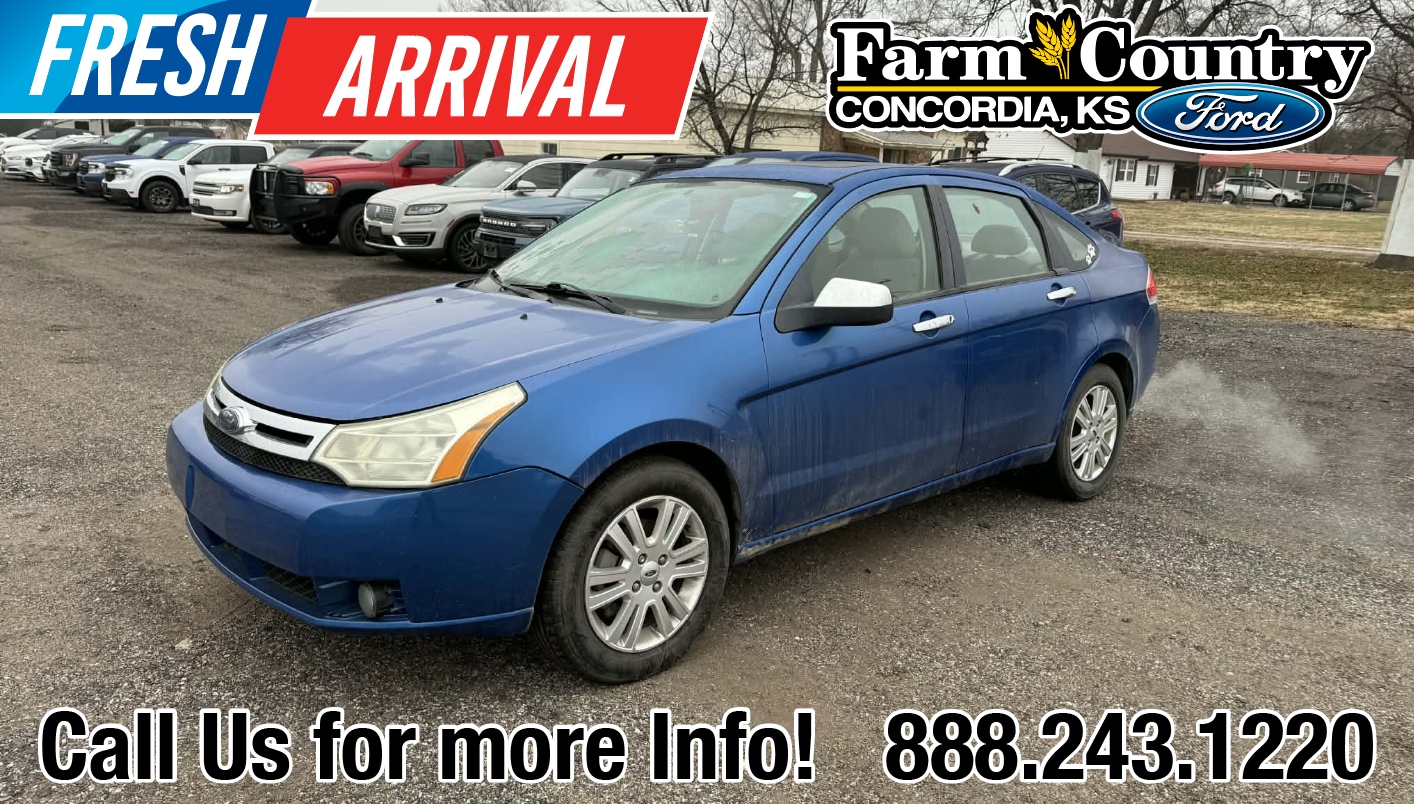 2010 Ford Focus SEL's photo