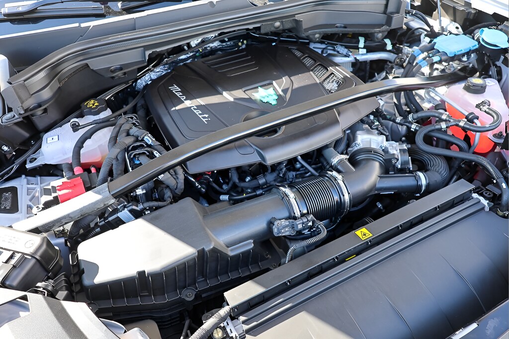 2025 Maserati Grecale MODENA - Photo 23