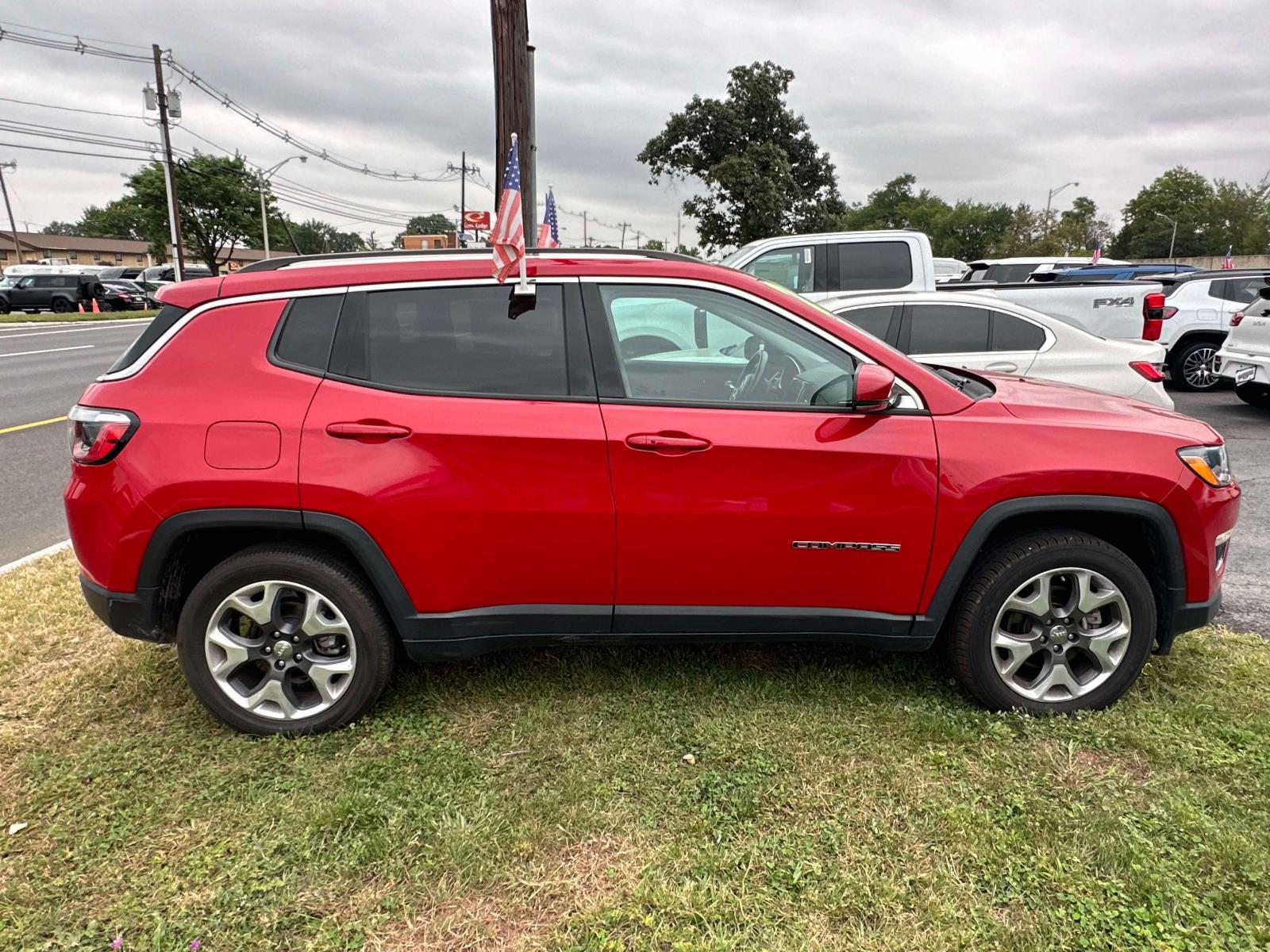 2021 Jeep Compass Limited photo 2
