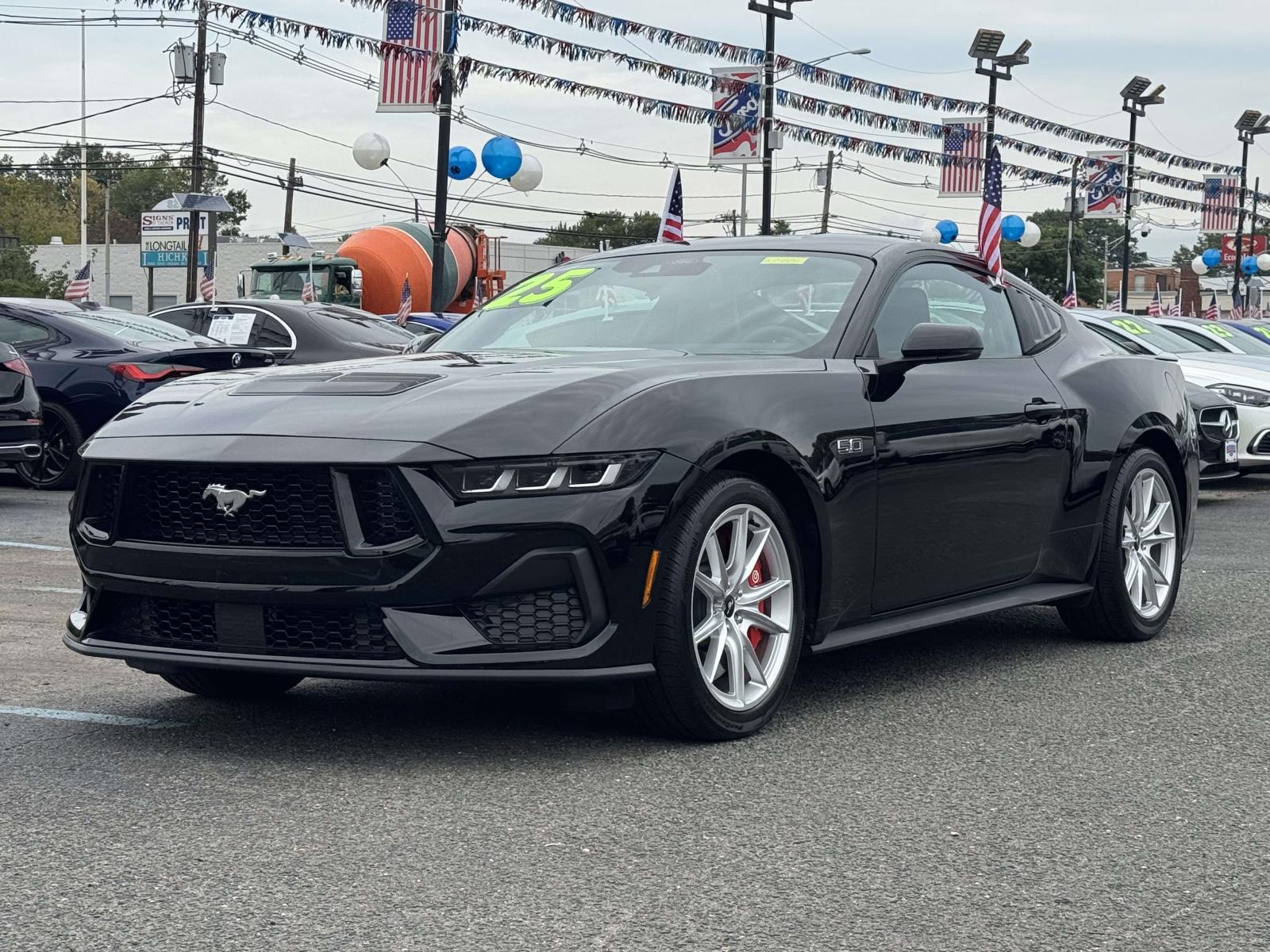 2024 Ford Mustang GT Premium photo 2