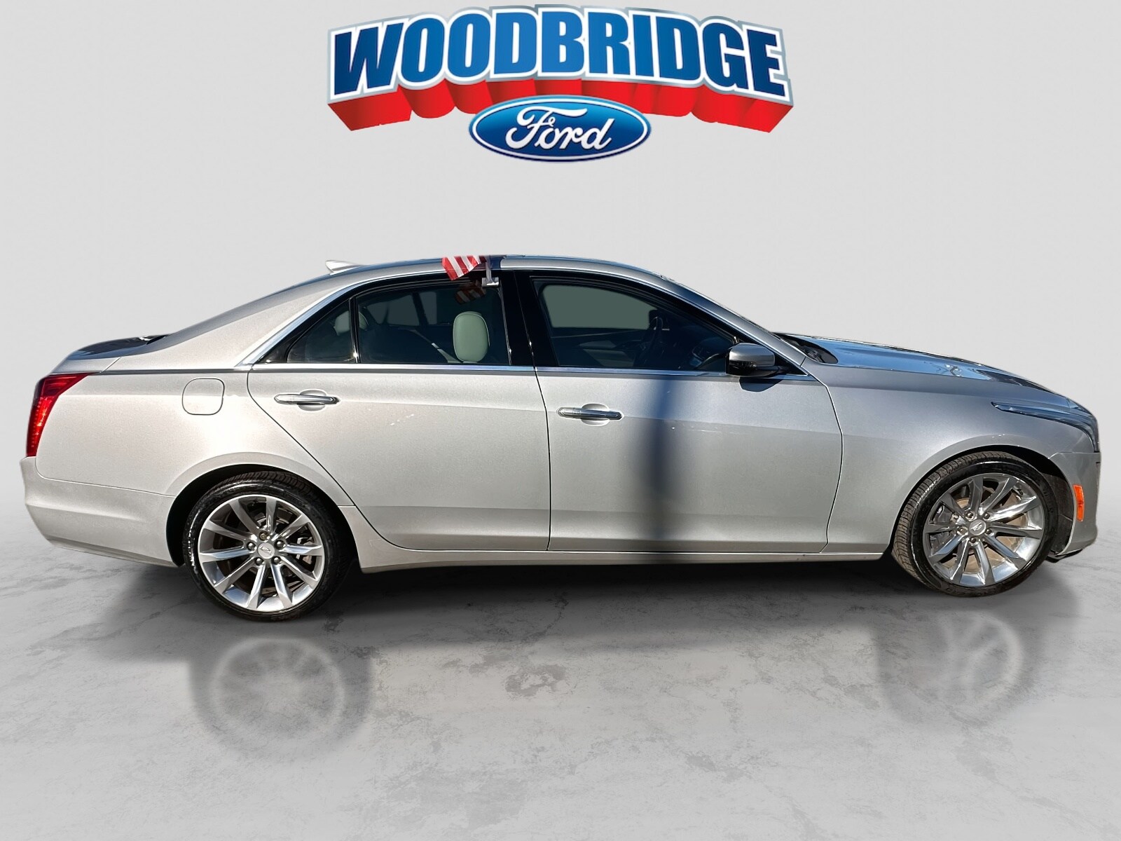 2018 Cadillac CTS Sedan Luxury photo 3