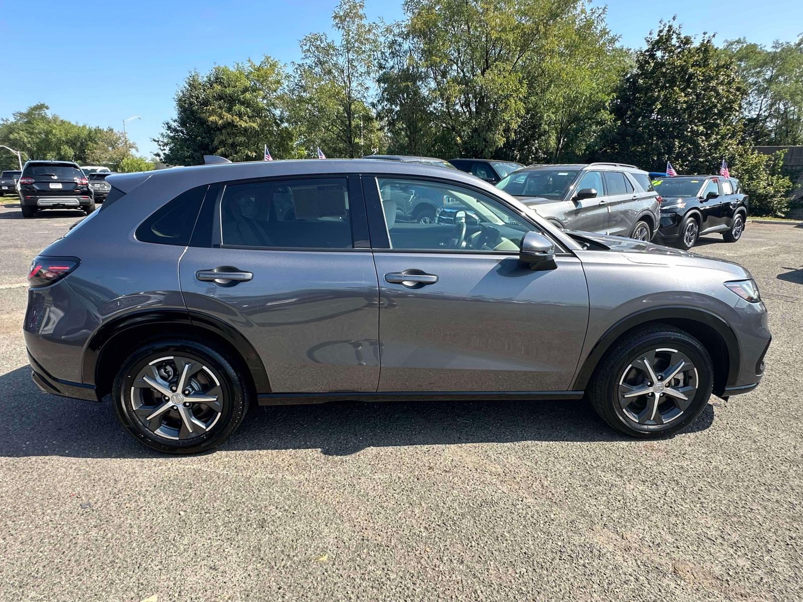 2024 Honda HR-V EX-L photo 2