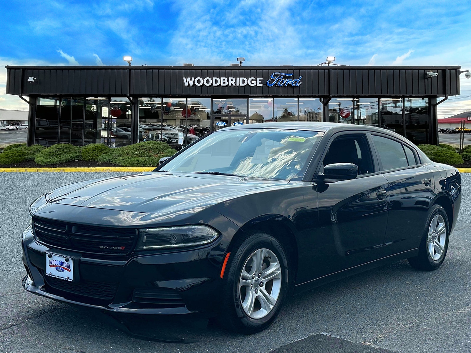 Used 2022 Dodge Charger SXT with VIN 2C3CDXBG1NH255669 for sale in Iselin, NJ