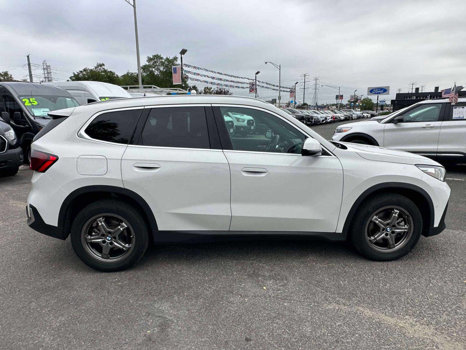 2023 Bmw X1 XDrive28i photo 3