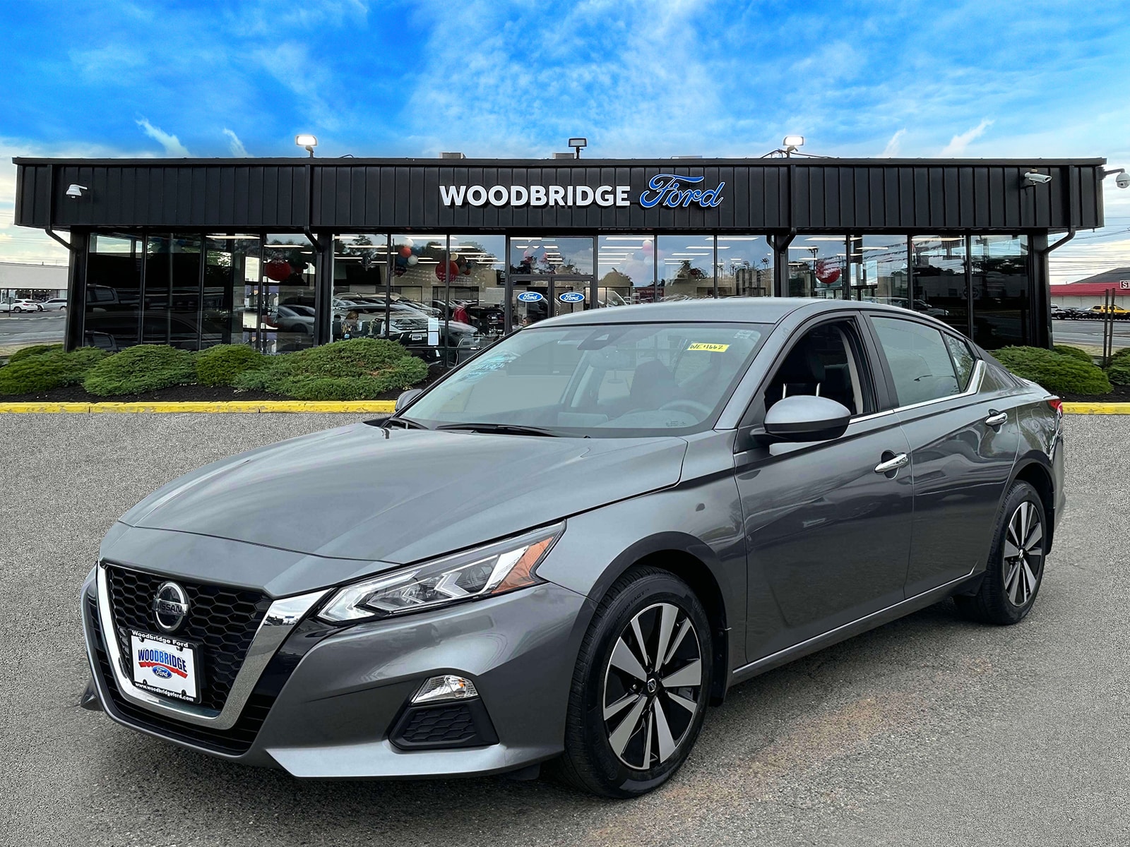 Used 2022 Nissan Altima SV with VIN 1N4BL4DW2NN333662 for sale in Iselin, NJ