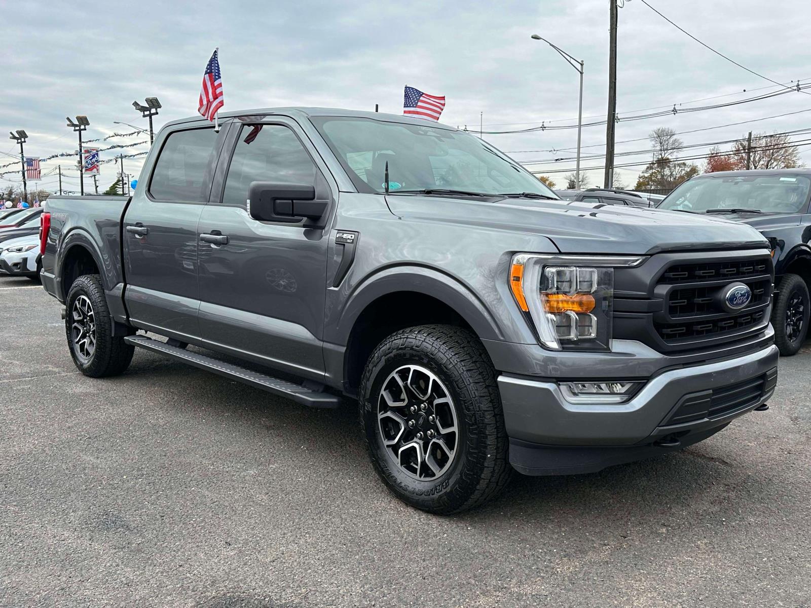 2022 Ford F-150 XLT's photo