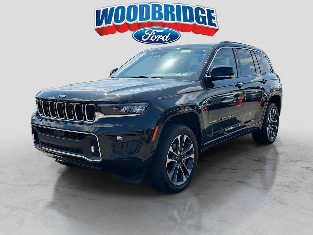 Used 2023 Jeep Grand Cherokee Overland 4x4 Sport Utility