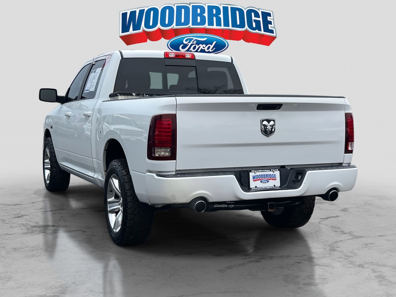 2016 Ram 1500 Sport photo 2