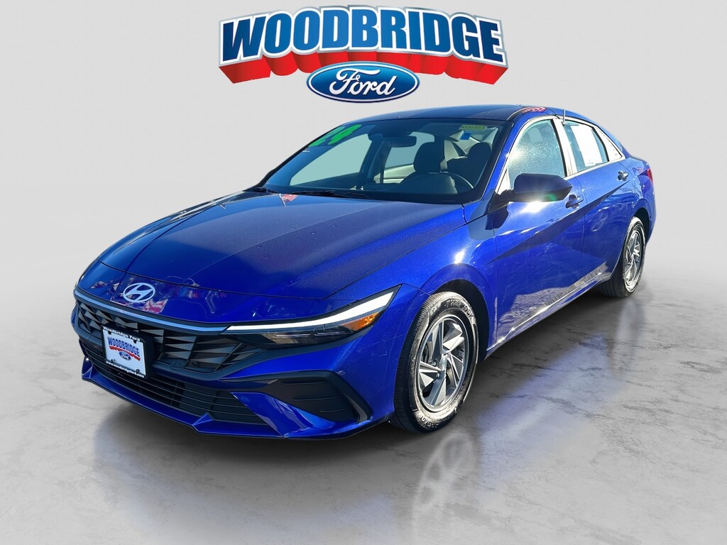 Used 2024 Hyundai Elantra SE IVT Car