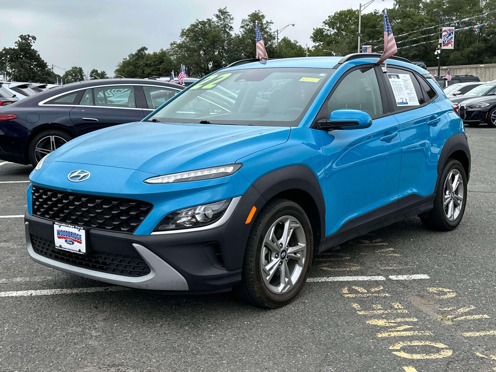 2022 Hyundai Kona SEL photo 2
