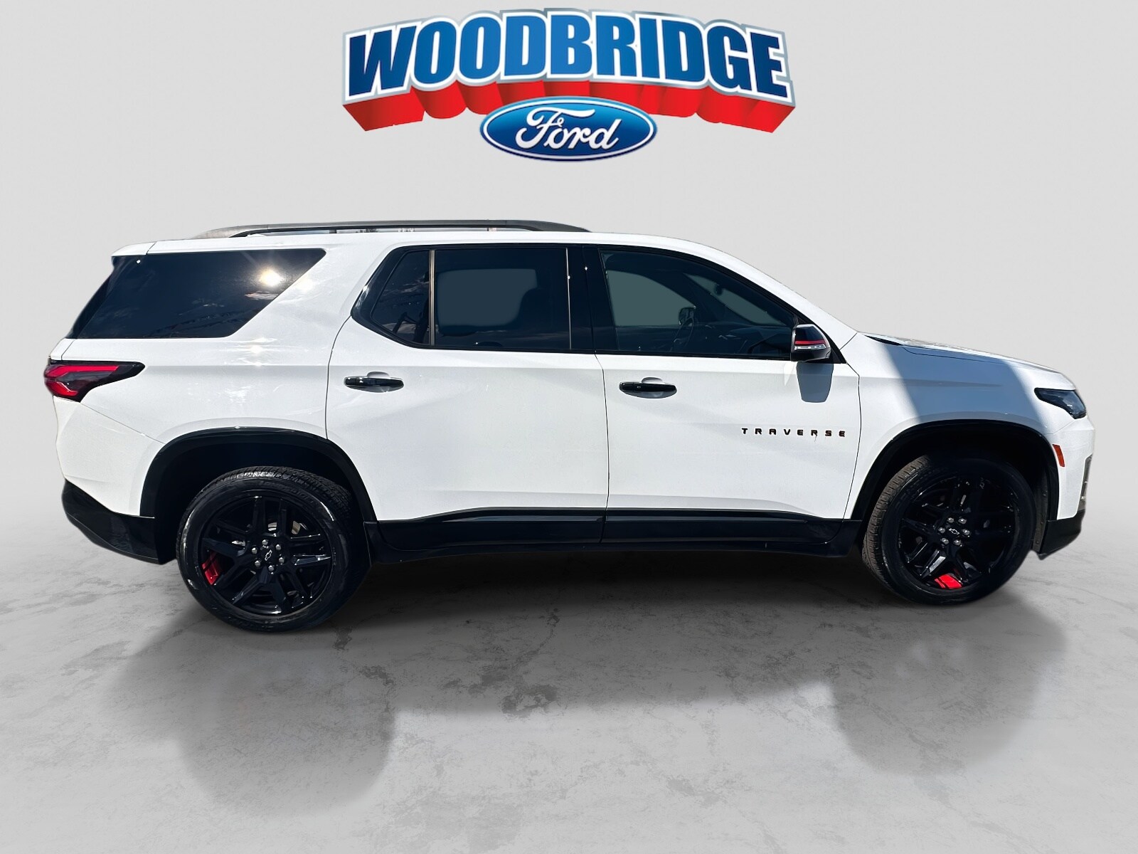 2023 Chevrolet Traverse Premier photo 3