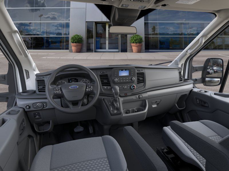 2025 Ford Transit Cutaway Base - Photo 9