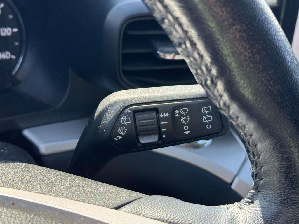 2022 Ford Explorer XLT - Photo 22