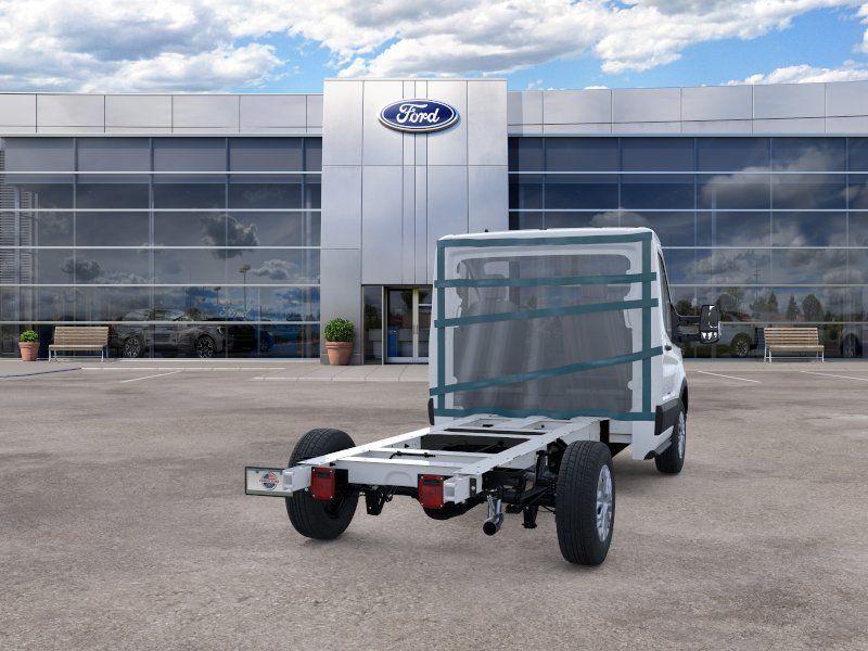 2025 Ford Transit Cutaway Base - Photo 8