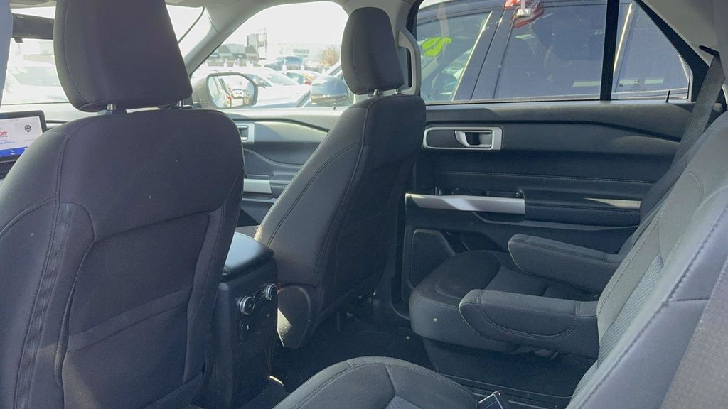 2022 Ford Explorer XLT - Photo 32