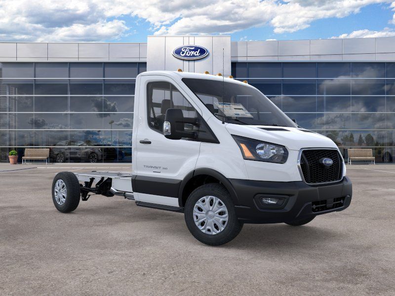 2025 Ford Transit Cutaway Base - Photo 7