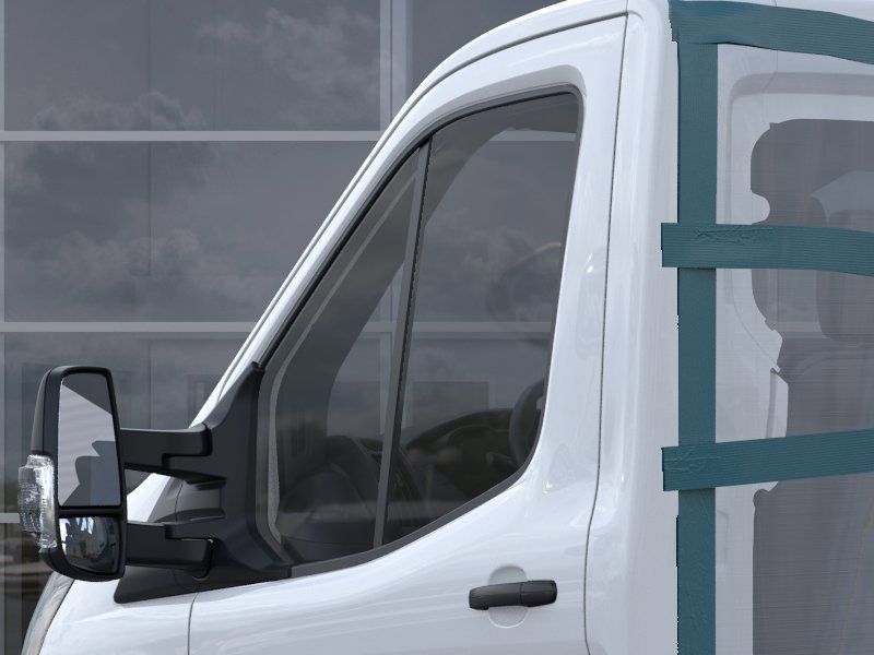 2025 Ford Transit Cutaway Base - Photo 20