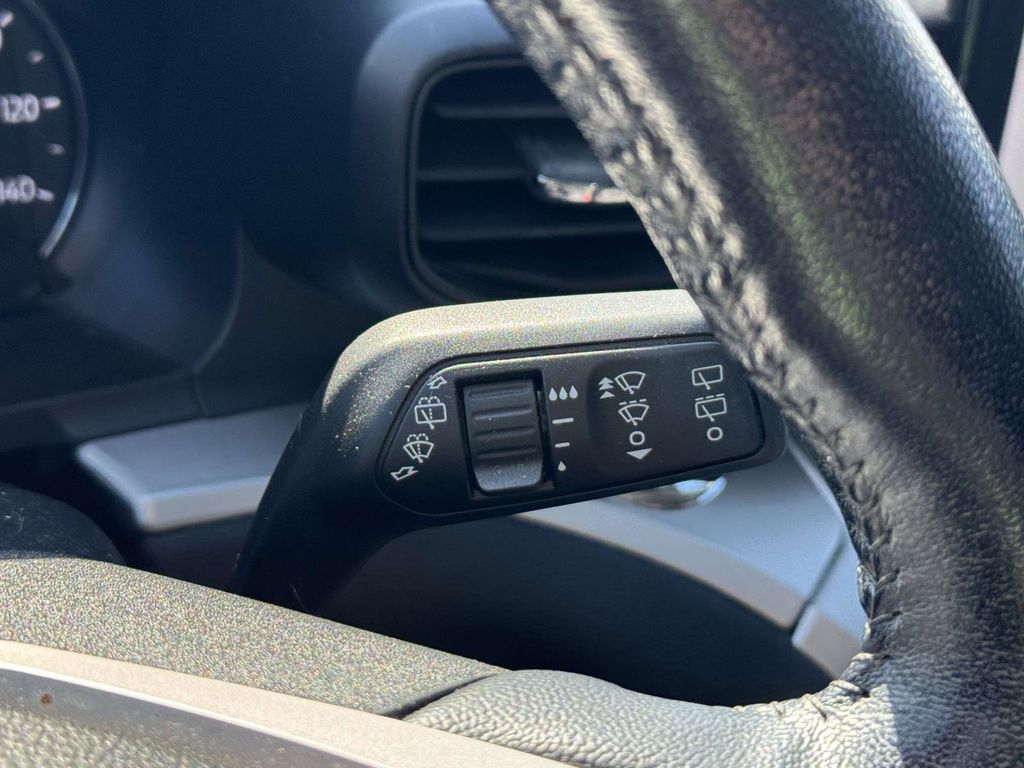 2022 Ford Explorer XLT - Photo 21