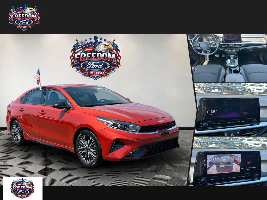 2023 Kia Forte GT-Line AT's photo