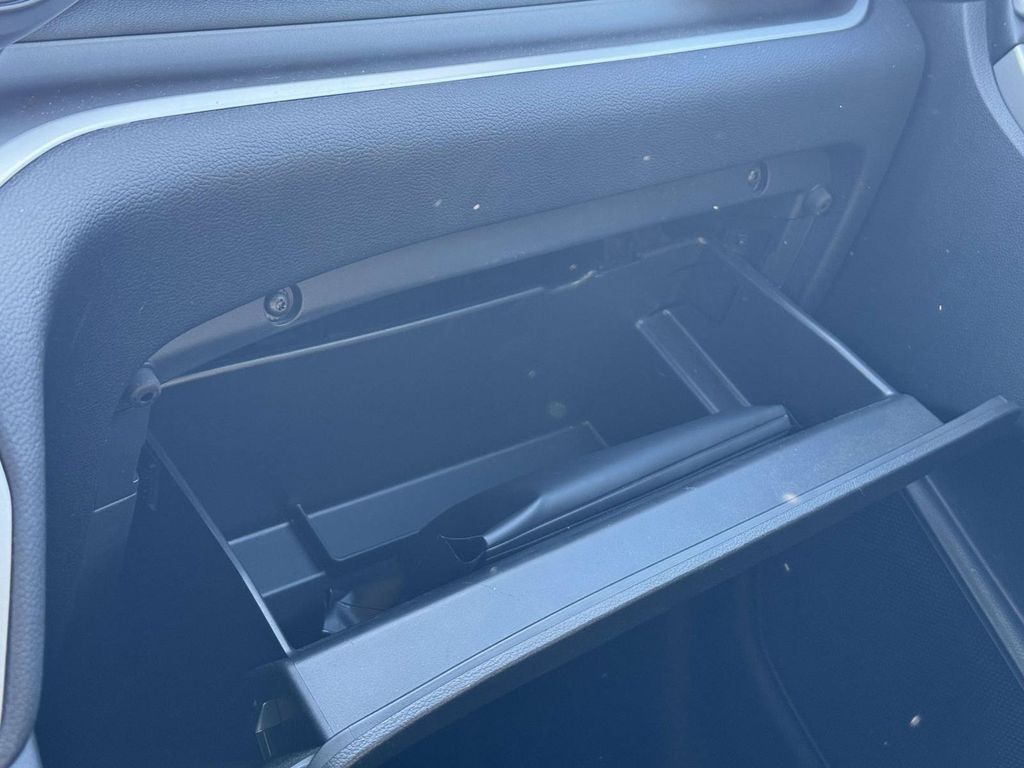 2022 Ford Explorer XLT - Photo 12