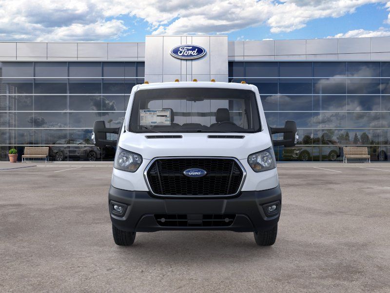 2025 Ford Transit Cutaway Base - Photo 6