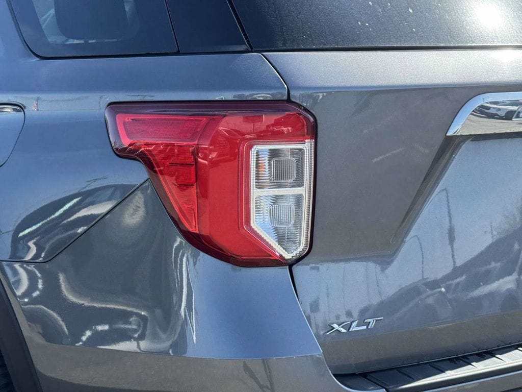 2022 Ford Explorer XLT - Photo 8