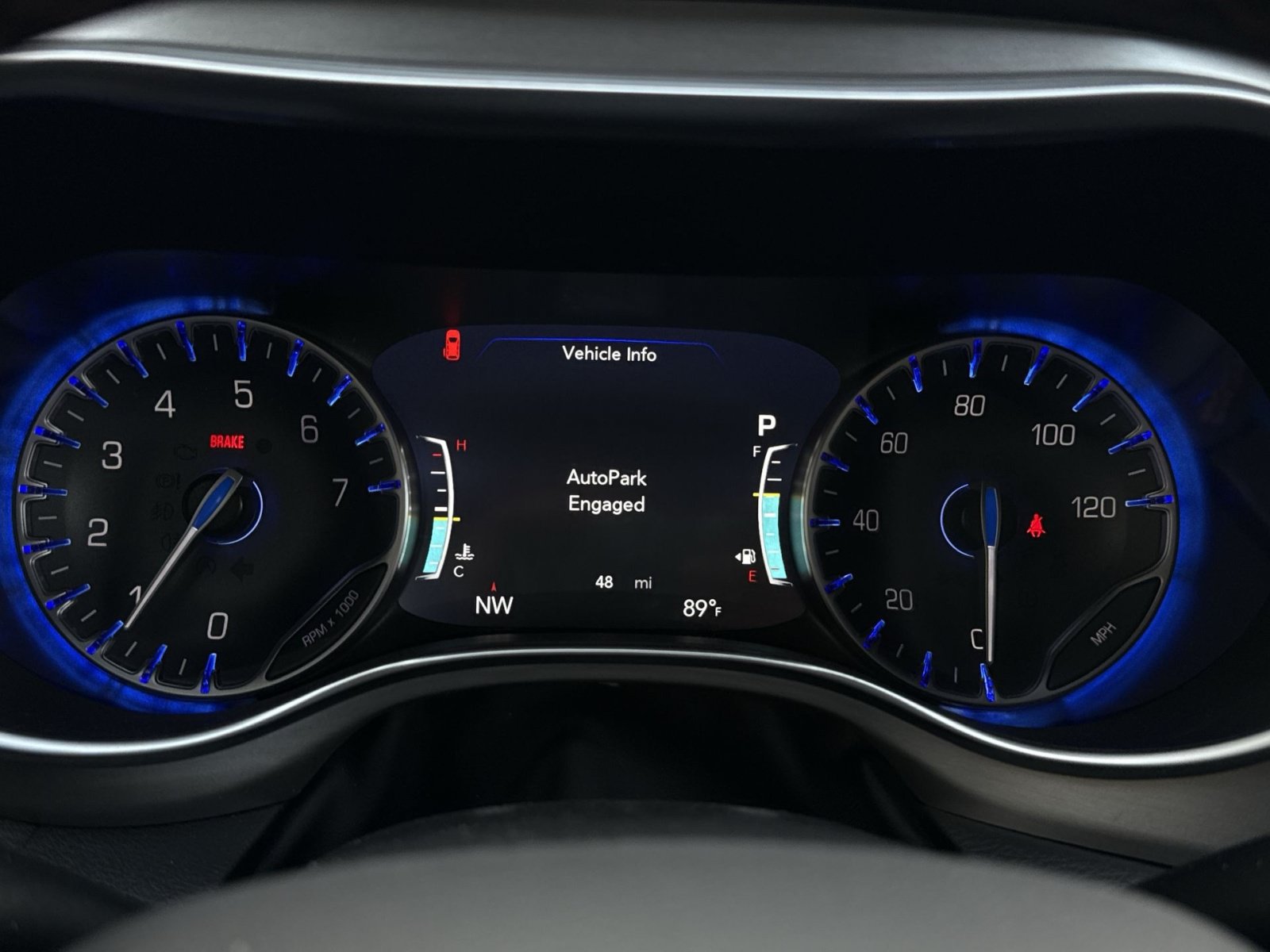 2026 Chrysler Pacifica Pinnacle - Photo 17