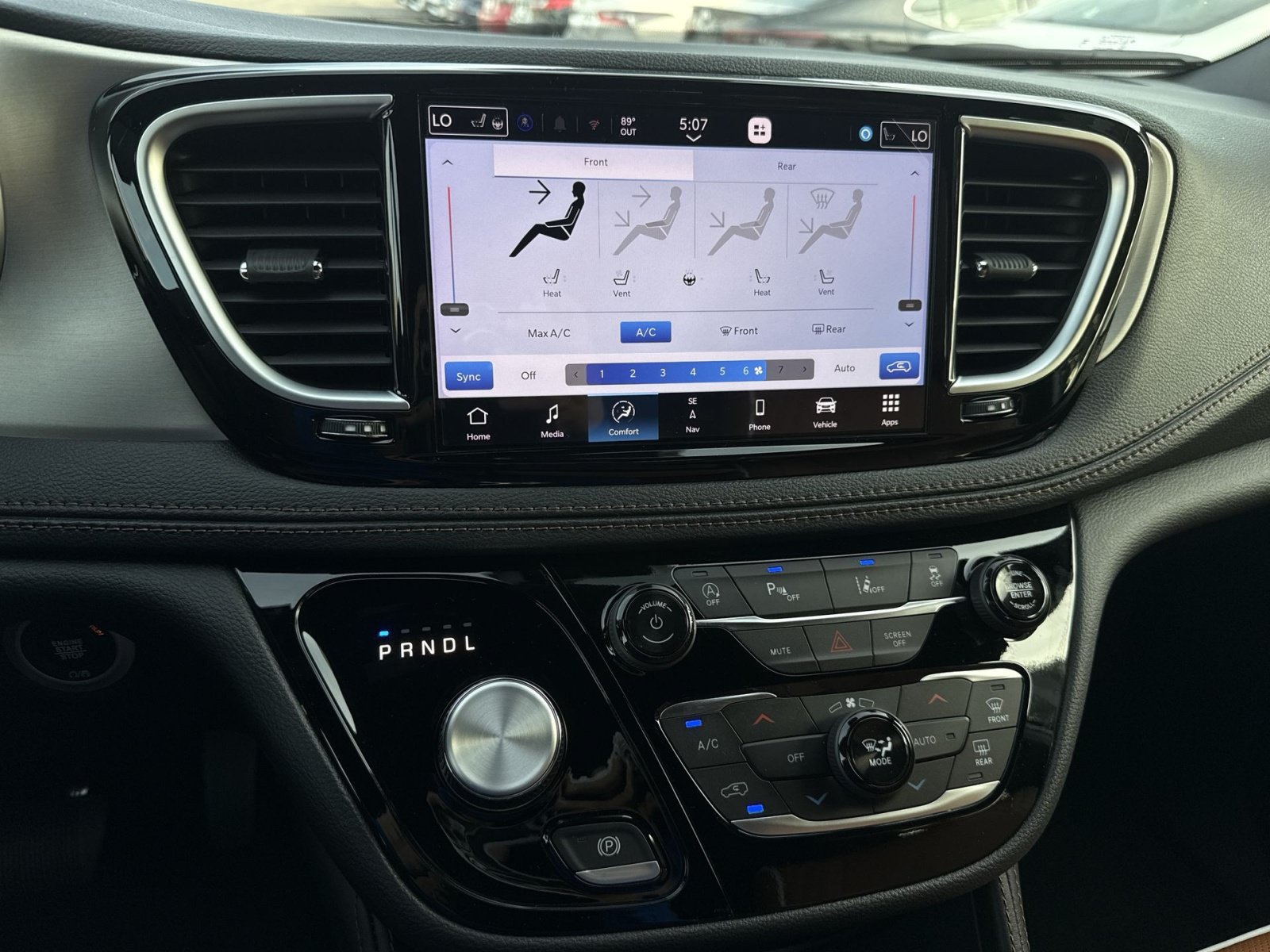 2026 Chrysler Pacifica Pinnacle - Photo 21