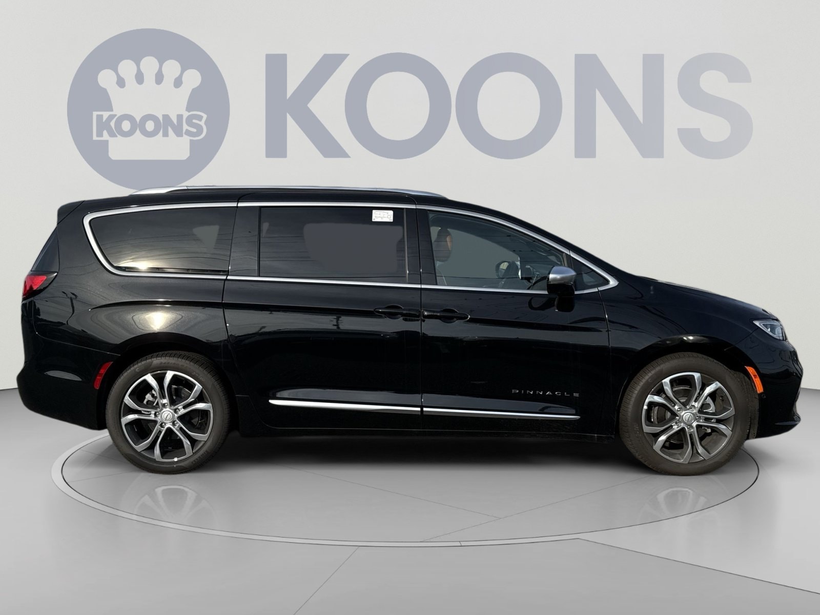 2026 Chrysler Pacifica Pinnacle - Photo 8