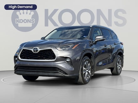 2022 Toyota Highlander XLE SUV