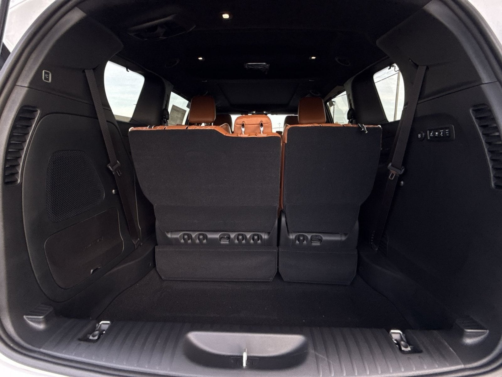 2026 Chrysler Pacifica Pinnacle - Photo 28