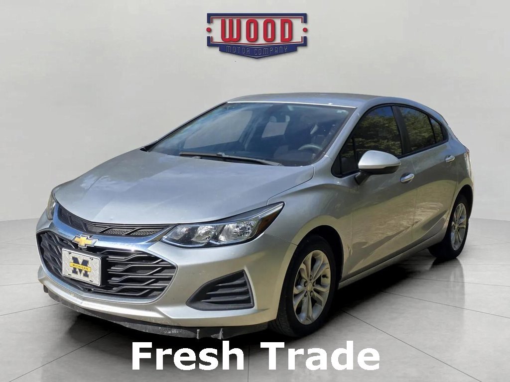 2019 Chevrolet Cruze LS photo 3