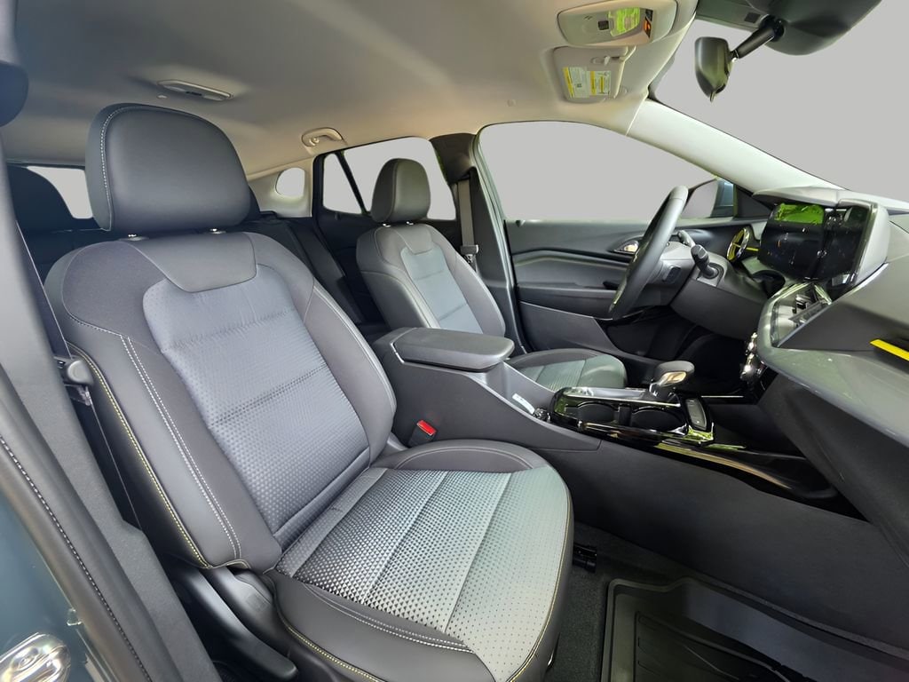 2026 Chevrolet Trax LT - Photo 10