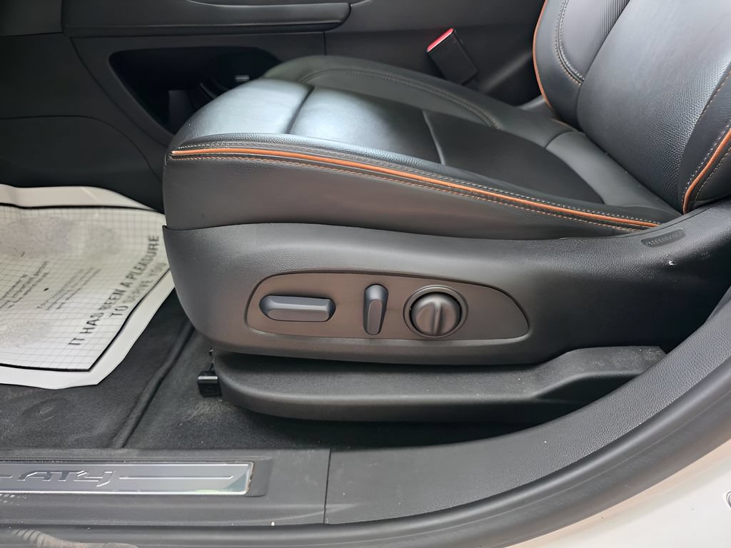 2023 GMC Acadia AT4 - Photo 22