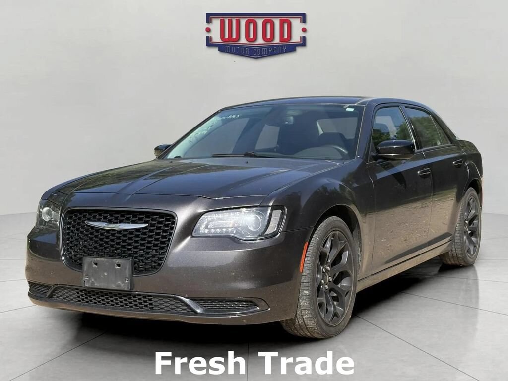 Used 2019 Chrysler 300 Touring