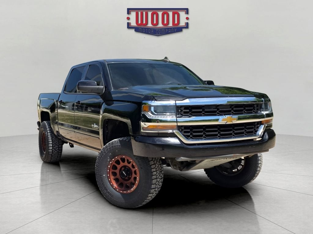 2017 Chevrolet Silverado 1500 LT Crew Cab Short Box's photo