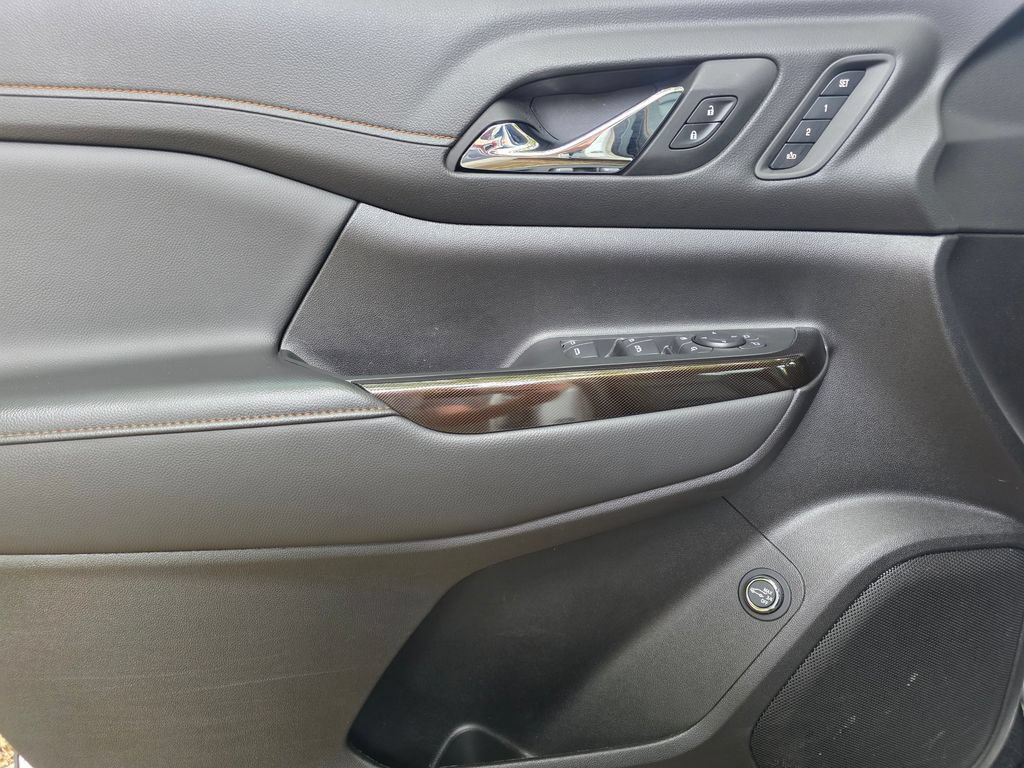 2023 GMC Acadia AT4 - Photo 18