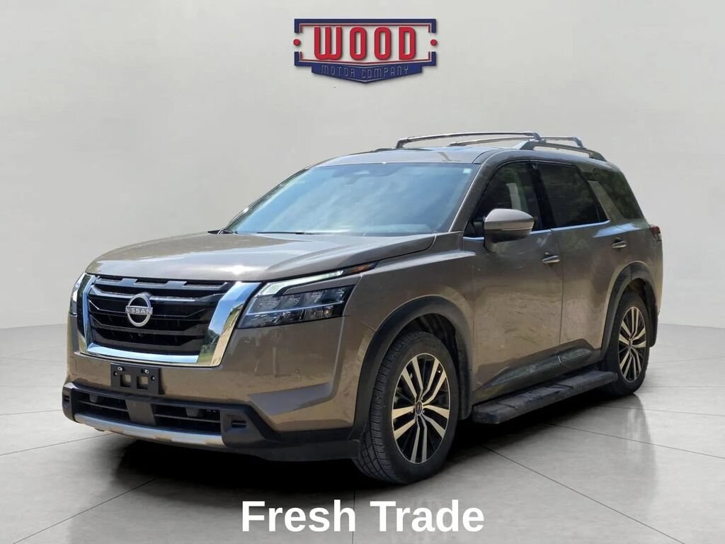 Used 2024 Nissan Pathfinder Platinum